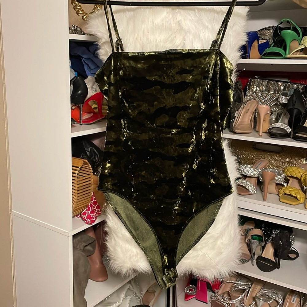 Women’s bodysuit